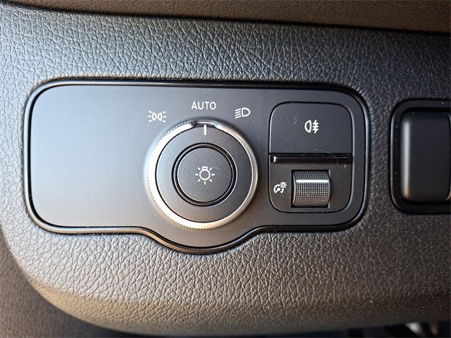 2022 Mercedes-Benz Sprinter 2500 Passenger 144 WB