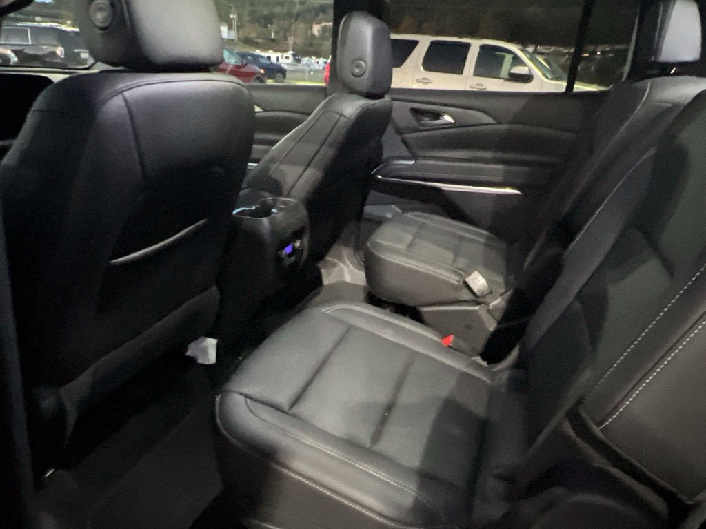 2025 Chevrolet Traverse LT 2LT