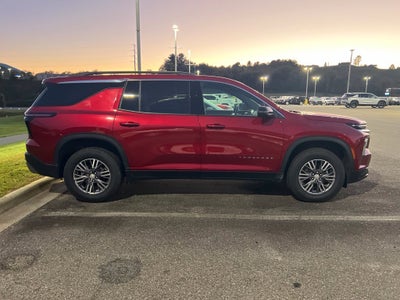 2025 Chevrolet Traverse LT 2LT