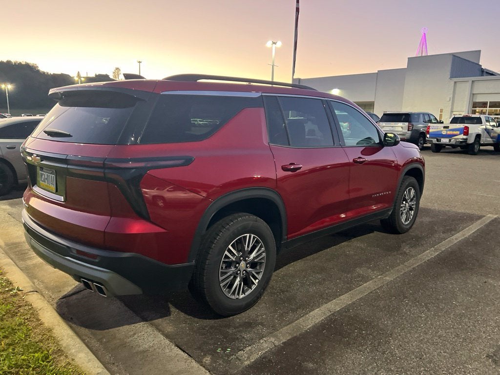 2025 Chevrolet Traverse LT 2LT