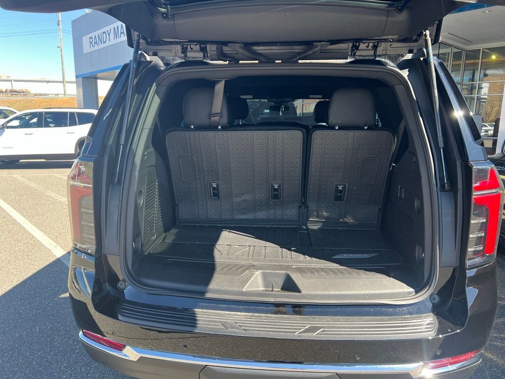 2025 Chevrolet Tahoe LS