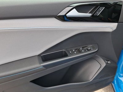 2024 Volkswagen Taos 1.5T SE Black