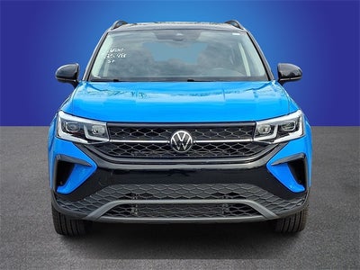 2024 Volkswagen Taos 1.5T SE Black