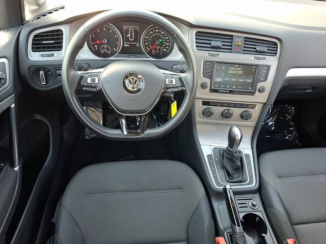 2017 Volkswagen Golf SportWagen S