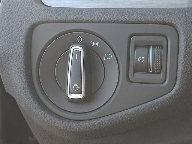 2017 Volkswagen Golf SportWagen S