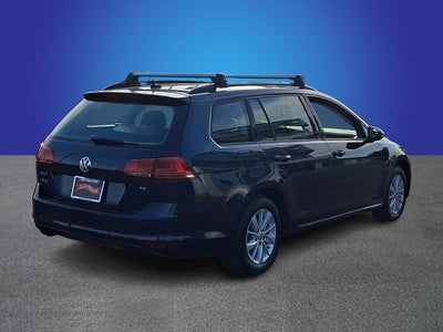2017 Volkswagen Golf SportWagen S
