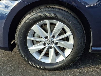 2017 Volkswagen Golf SportWagen S