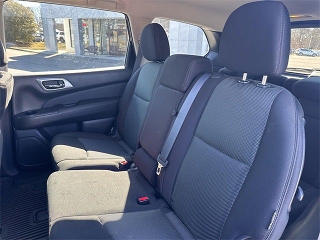 2020 Nissan Pathfinder SV