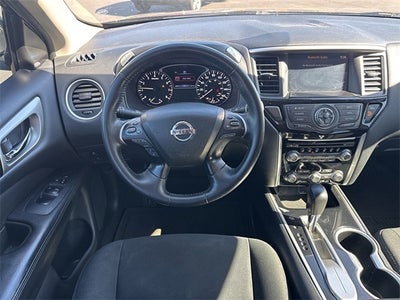 2020 Nissan Pathfinder SV