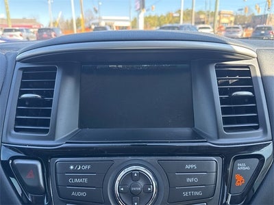 2020 Nissan Pathfinder SV