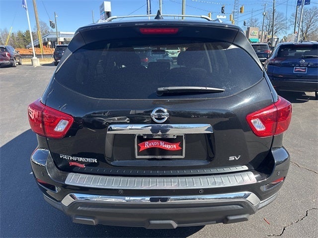 2020 Nissan Pathfinder SV