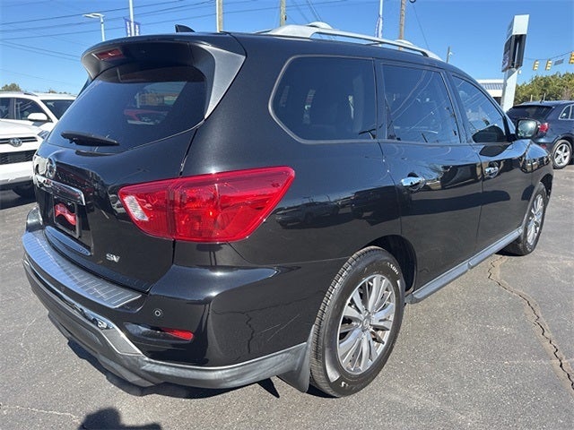 2020 Nissan Pathfinder SV