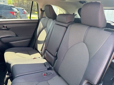 2023 Toyota Highlander LE