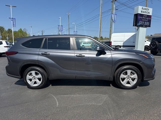 2023 Toyota Highlander LE