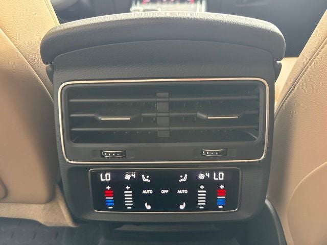 2020 Audi Q8 55 Premium Plus quattro
