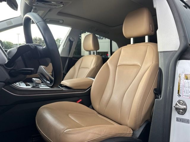 2020 Audi Q8 55 Premium Plus quattro