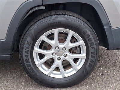 2016 Jeep Cherokee Sport