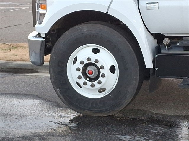 2023 Ford F-650SD Base