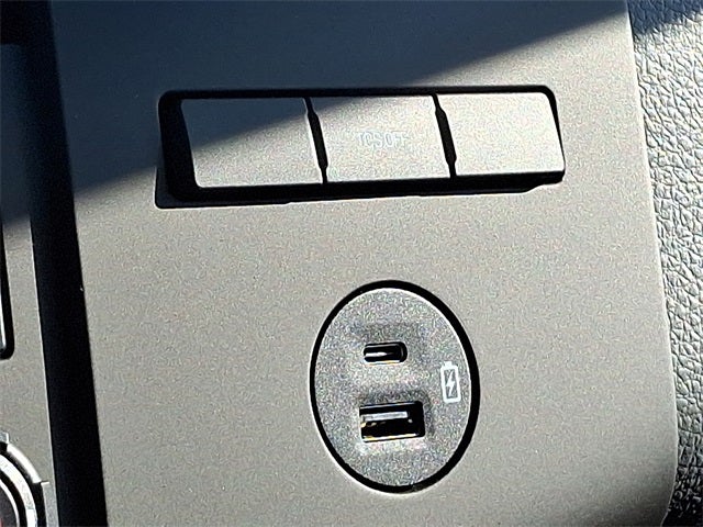 2023 Ford F-650SD Base