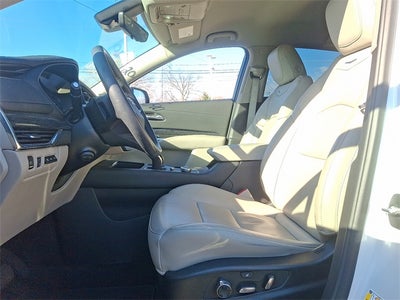 2023 Cadillac XT4 Premium Luxury