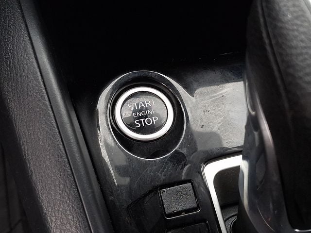 2022 Nissan Versa 1.6 SR