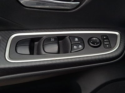 2022 Nissan Versa 1.6 SR