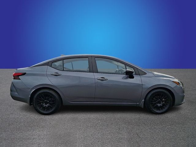 2022 Nissan Versa 1.6 SR
