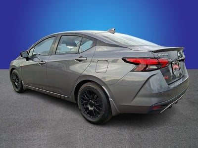 2022 Nissan Versa 1.6 SR
