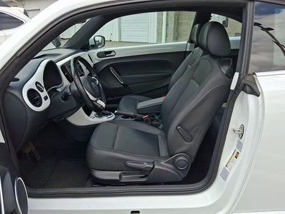 2018 Volkswagen Beetle 2.0T SE