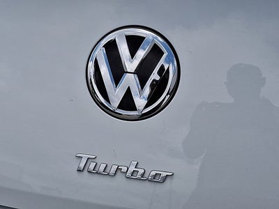 2018 Volkswagen Beetle 2.0T SE