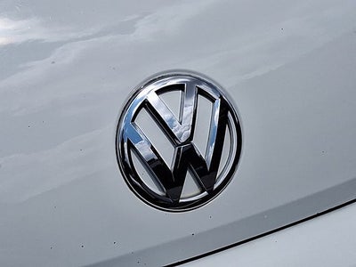 2018 Volkswagen Beetle 2.0T SE
