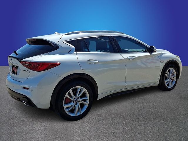 2018 INFINITI QX30 Premium