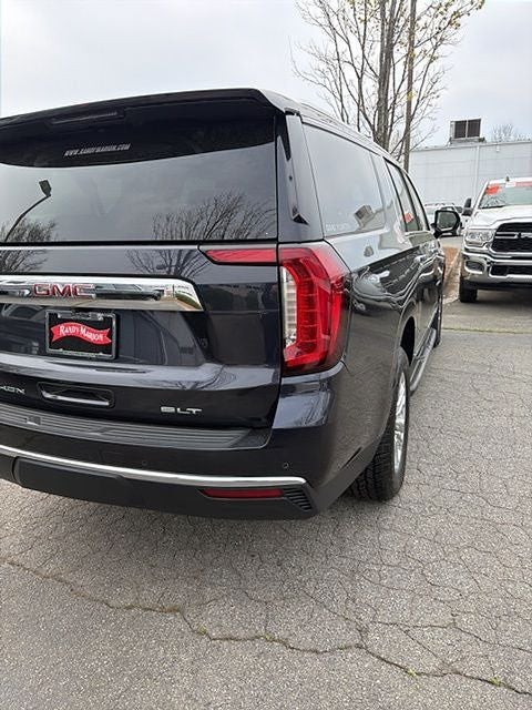 2023 GMC Yukon XL SLT