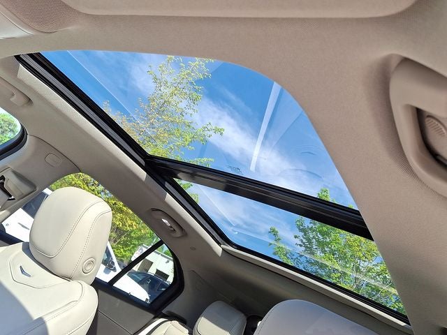 2023 Cadillac XT4 FWD Premium Luxury