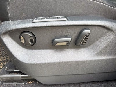 2025 Volkswagen Atlas Cross Sport 2.0T SEL R-Line Black