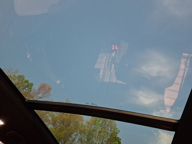 2025 Volkswagen Atlas Cross Sport 2.0T SEL R-Line Black