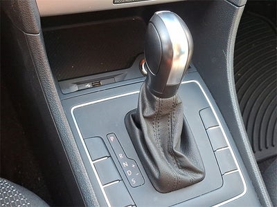 2018 Volkswagen Passat 2.0T R-Line