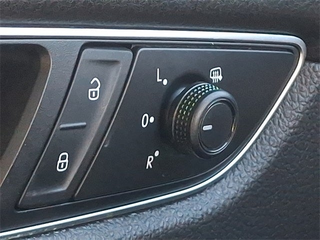 2018 Volkswagen Passat 2.0T R-Line