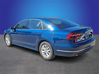 2018 Volkswagen Passat 2.0T R-Line