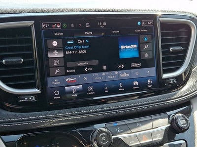 2024 Chrysler Pacifica Hybrid Select