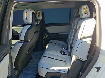 2025 Rivian R1S Adventure