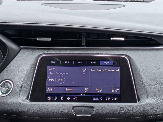 2019 Cadillac XT4 Premium Luxury