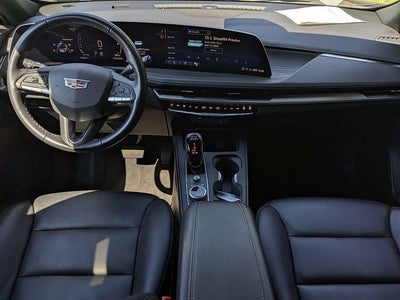 2025 Cadillac XT4 Premium Luxury