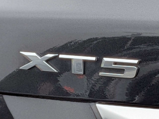 2021 Cadillac XT5 Luxury