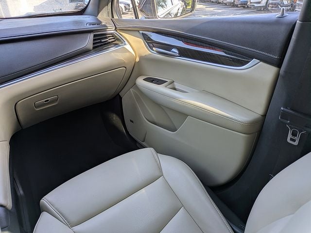 2019 Cadillac XT5 Base