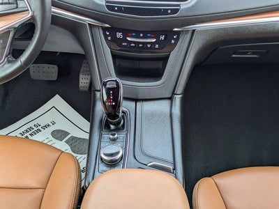 2023 Cadillac XT5 Premium Luxury
