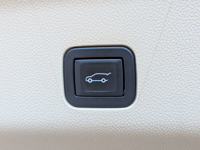 2023 Cadillac Escalade ESV Premium
