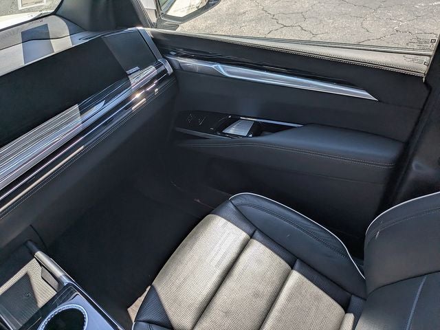 2025 Cadillac Escalade Sport