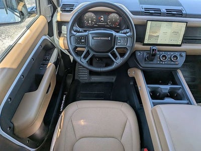2025 Land Rover Defender 110 X-Dynamic SE