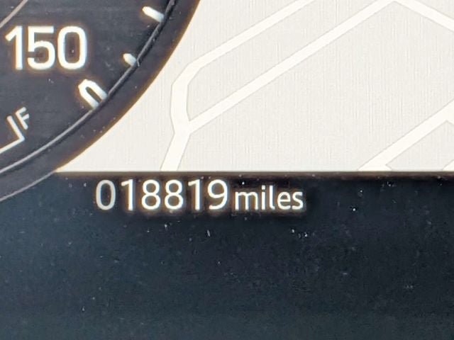 2025 Land Rover Defender 110 X-Dynamic SE